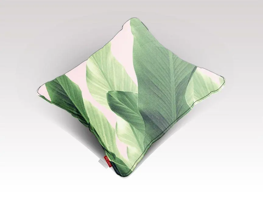 BANANA LEAVES JUNGLE Cushion/Pillow